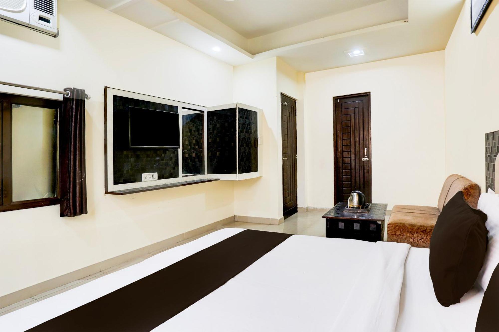 Super Hotel O Indira Enclave Haridwar Raiwala Kültér fotó