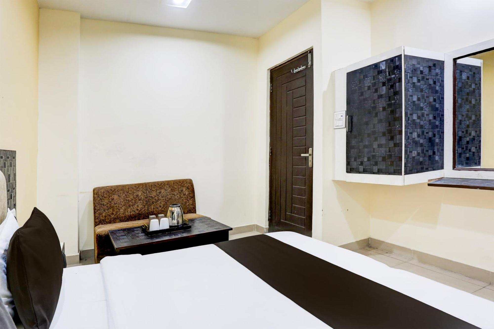 Super Hotel O Indira Enclave Haridwar Raiwala Kültér fotó