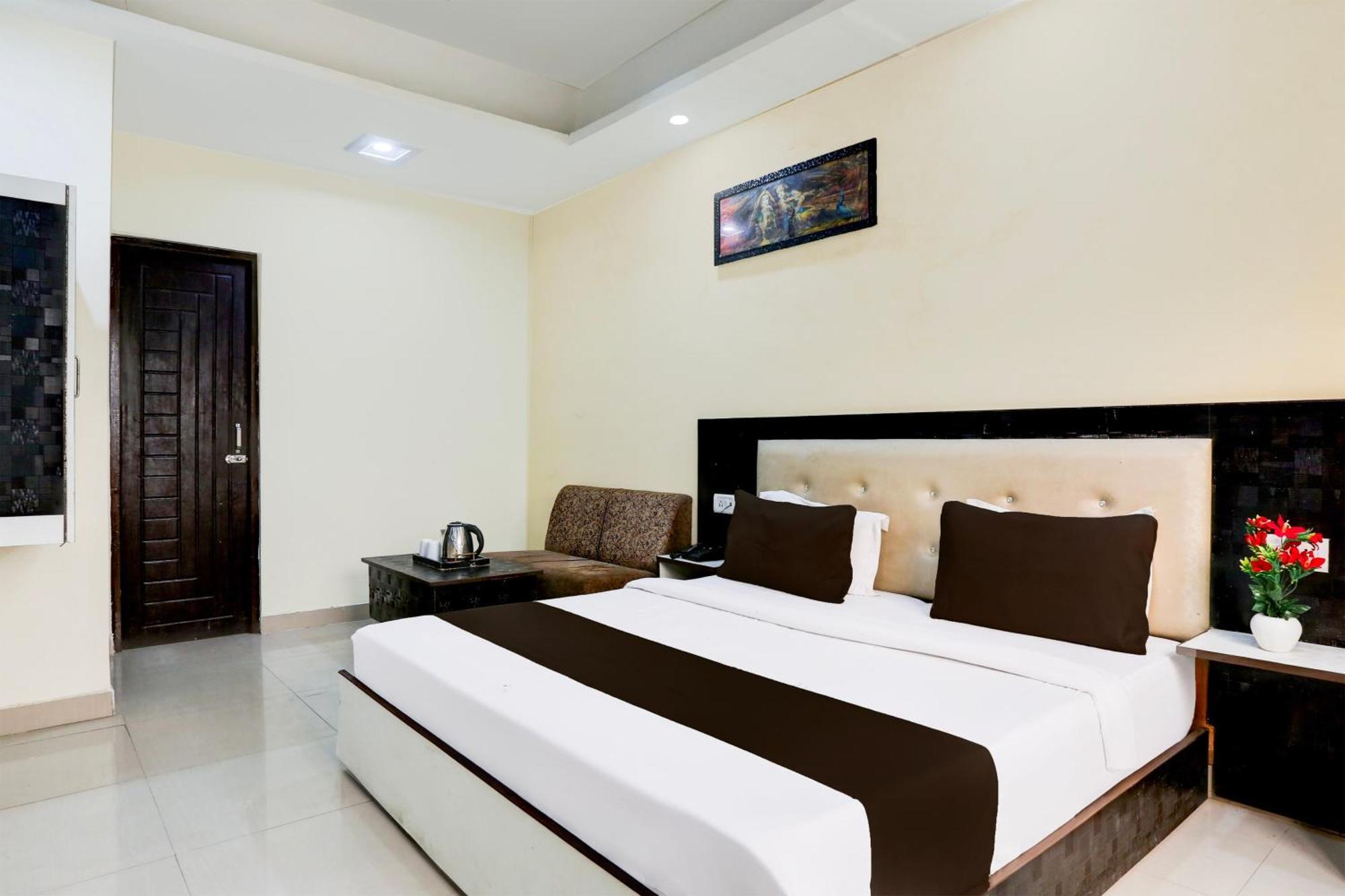 Super Hotel O Indira Enclave Haridwar Raiwala Kültér fotó